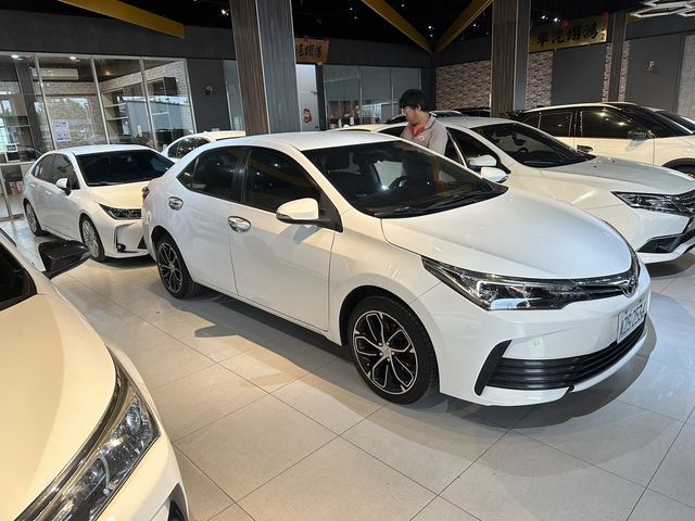 TOYOTA豐田 ALTIS  第6張相片