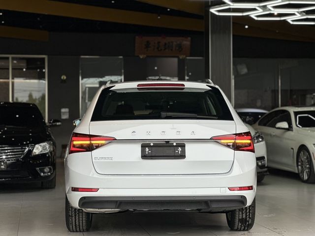 SKODA司科達 SUPERB COMBI  第5張相片