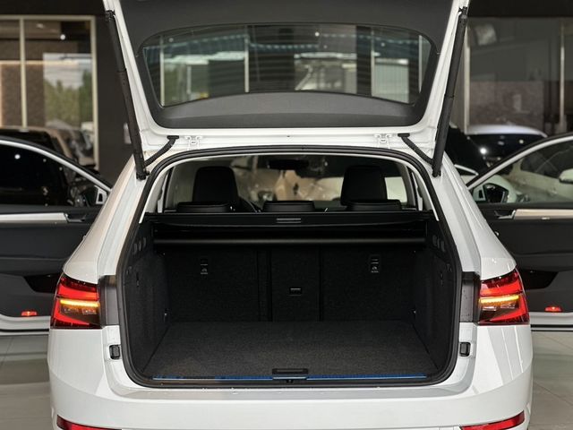 SKODA司科達 SUPERB COMBI  第7張相片