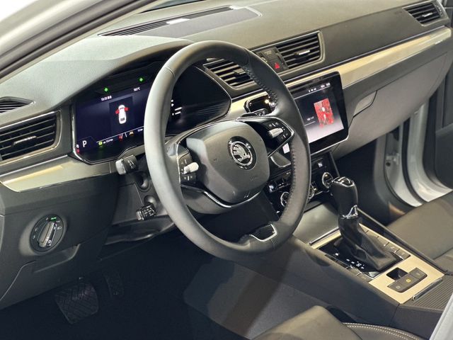 SKODA司科達 SUPERB COMBI  第12張相片