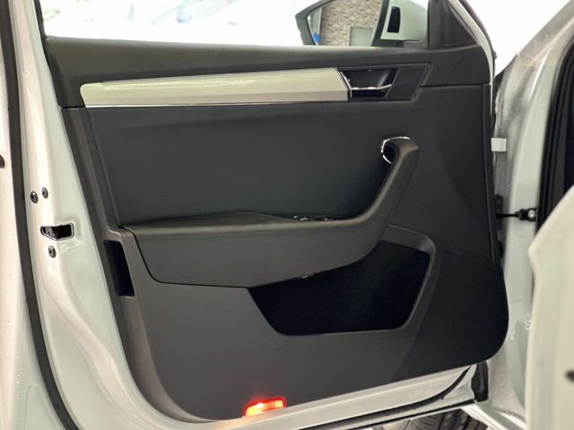 SKODA司科達 SUPERB COMBI  第14張相片