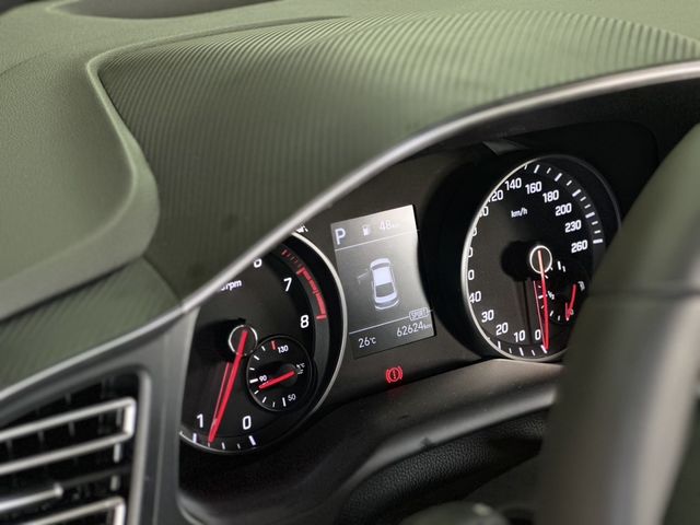 HYUNDAI現代 ELANTRA  第10張相片