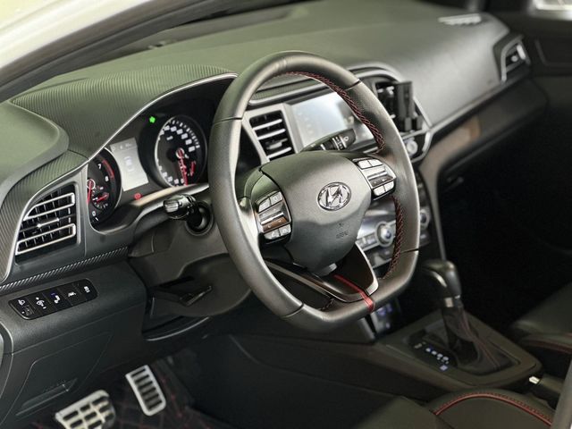 HYUNDAI現代 ELANTRA  第12張相片