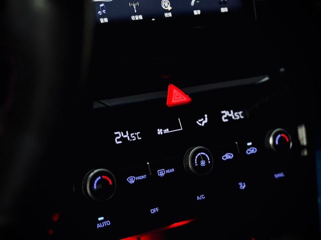 HYUNDAI現代 ELANTRA  第8張相片