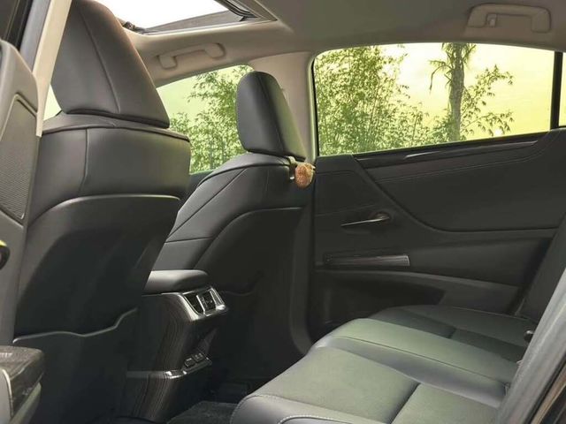 LEXUS凌志 ES200  第10張相片