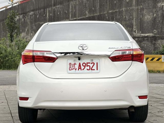 TOYOTA豐田 ALTIS  第4張相片