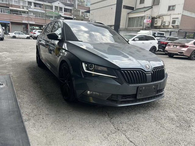 SKODA司科達 SUPERB COMBI  第1張相片