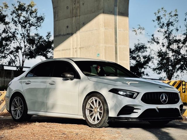 M-BENZ賓士 A180  第2張相片