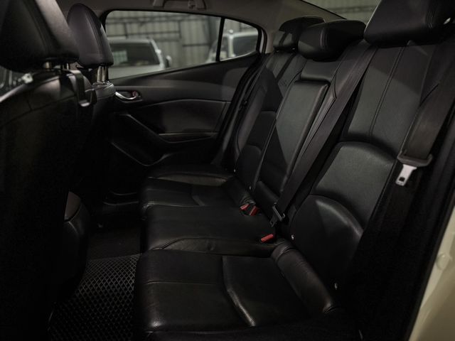 MAZDA馬自達 MAZDA 3  第5張相片