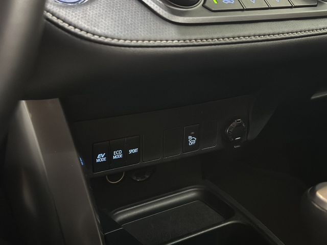 TOYOTA豐田 RAV4  第11張相片