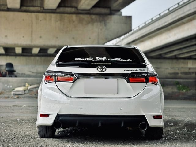 TOYOTA豐田 ALTIS  第3張相片