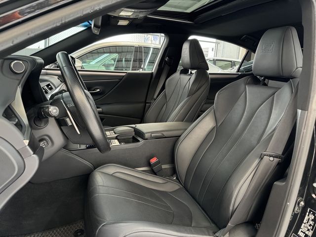 LEXUS凌志 ES250  第9張相片