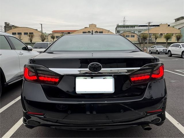 TOYOTA豐田 CAMRY  第2張相片