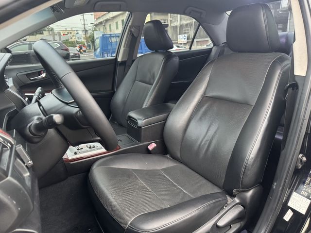 TOYOTA豐田 CAMRY  第5張相片