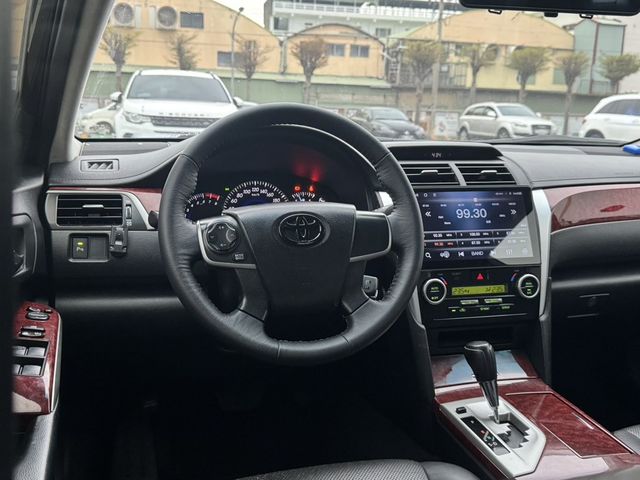 TOYOTA豐田 CAMRY  第8張相片