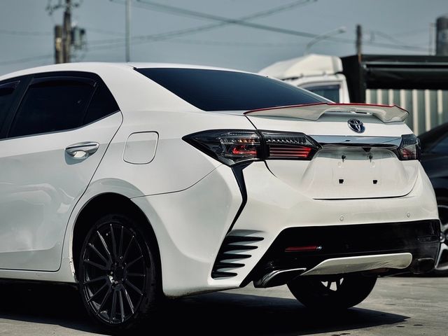 TOYOTA豐田 ALTIS  第4張相片
