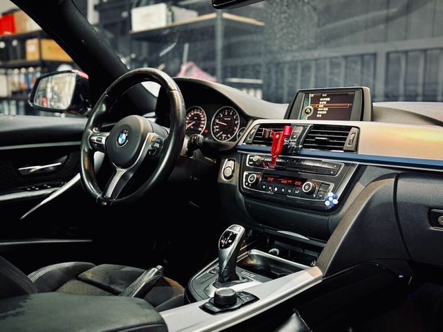 BMW寶馬 320I M SPORT  第10張相片