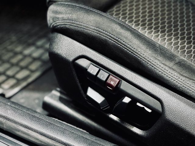 BMW寶馬 320I M SPORT  第20張相片