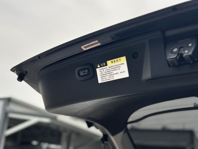 LUXGEN納智捷 U6 TURBO  第11張相片