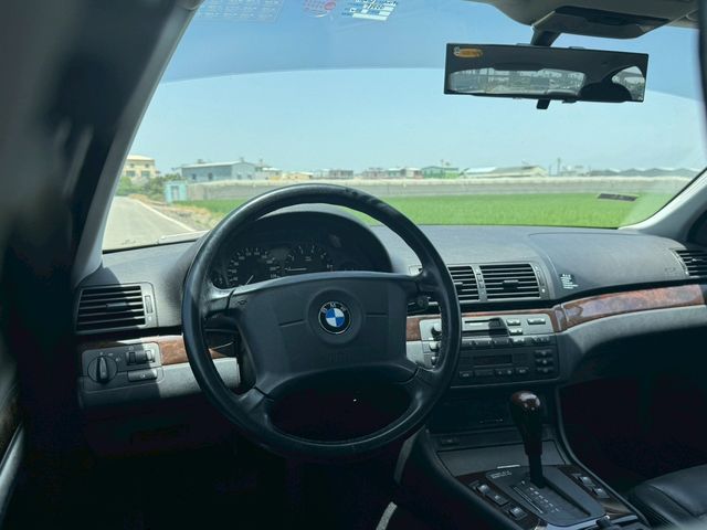 BMW寶馬 318IA  第9張相片