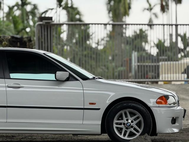 BMW寶馬 318IA  第11張相片