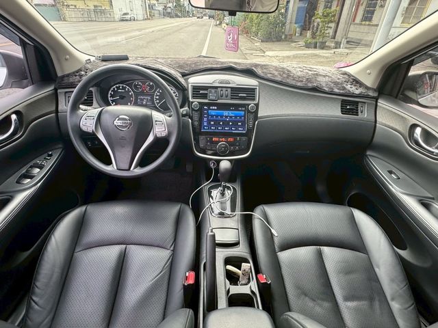 NISSAN日產 TIIDA  第4張相片