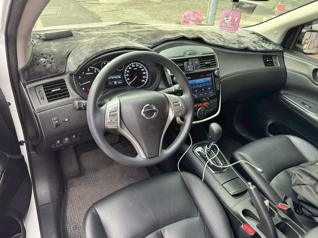 NISSAN日產 TIIDA  第5張相片