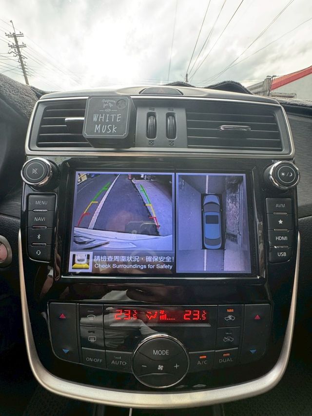 NISSAN日產 TIIDA  第8張相片