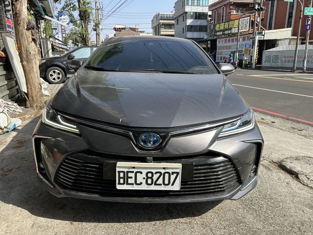 TOYOTA豐田 ALTIS  第2張相片