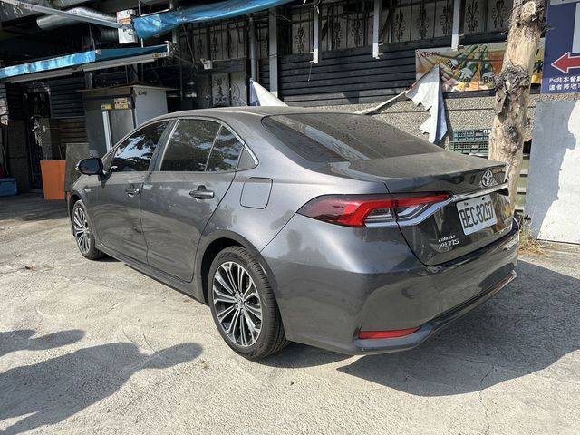 TOYOTA豐田 ALTIS  第6張相片