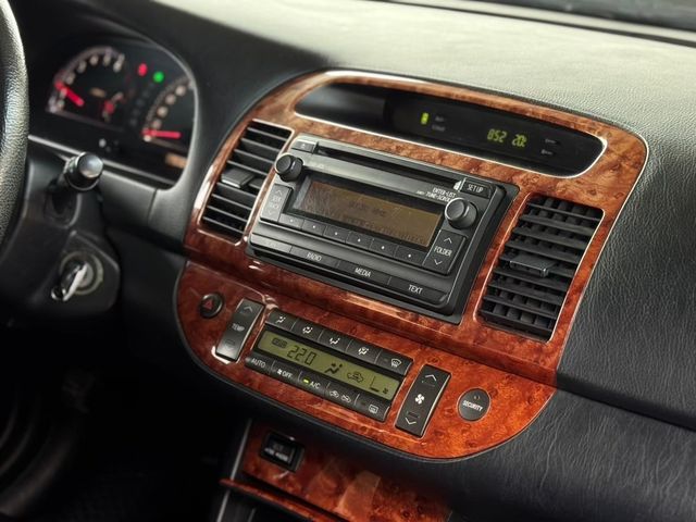 TOYOTA豐田 CAMRY  第13張相片