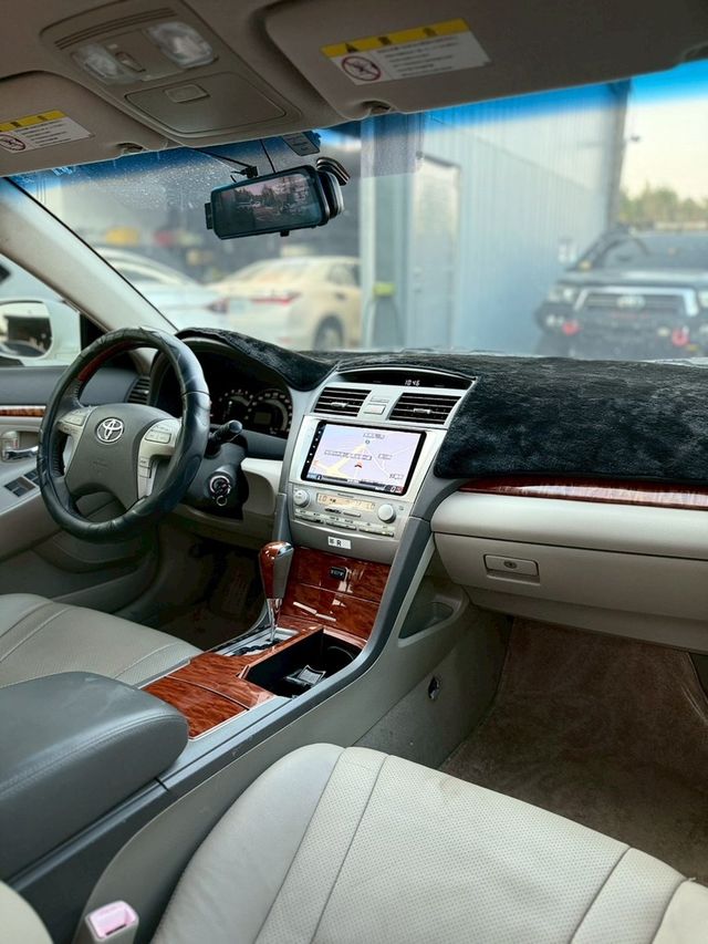 TOYOTA豐田 CAMRY  第6張相片