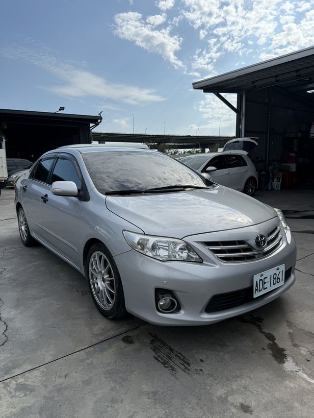 TOYOTA豐田 ALTIS  第3張相片