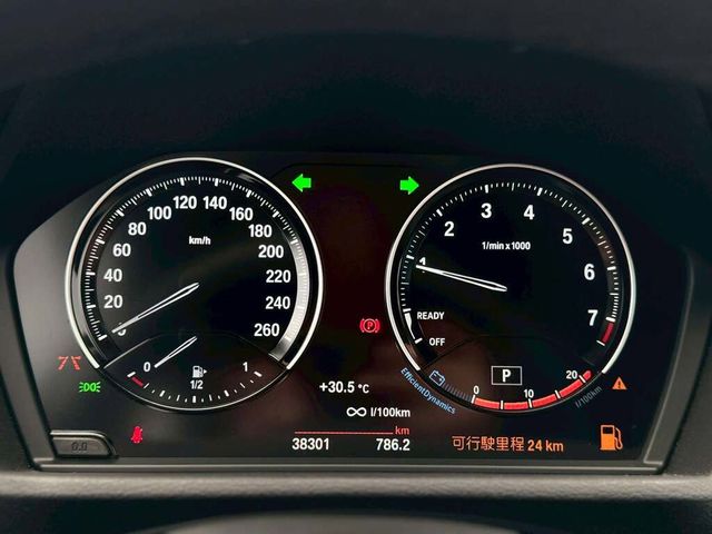 BMW寶馬 X1  第8張相片