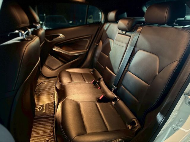 M-BENZ賓士 GLA250  第11張相片