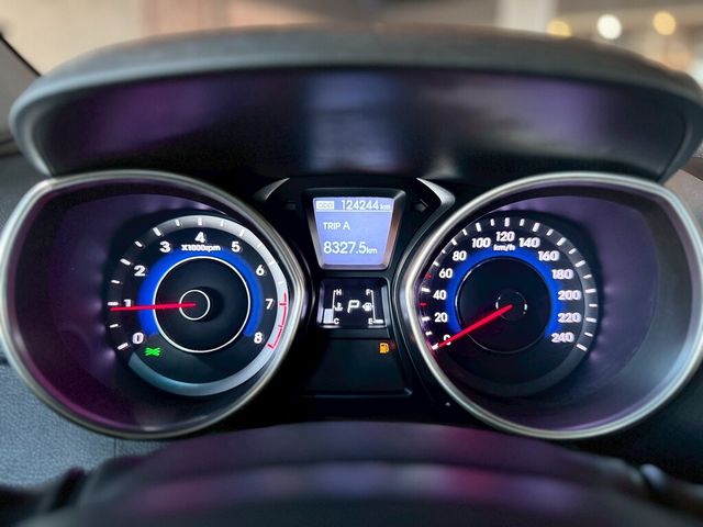 HYUNDAI現代 ELANTRA  第6張相片