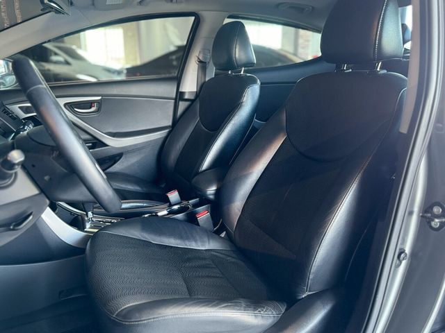 HYUNDAI現代 ELANTRA  第10張相片