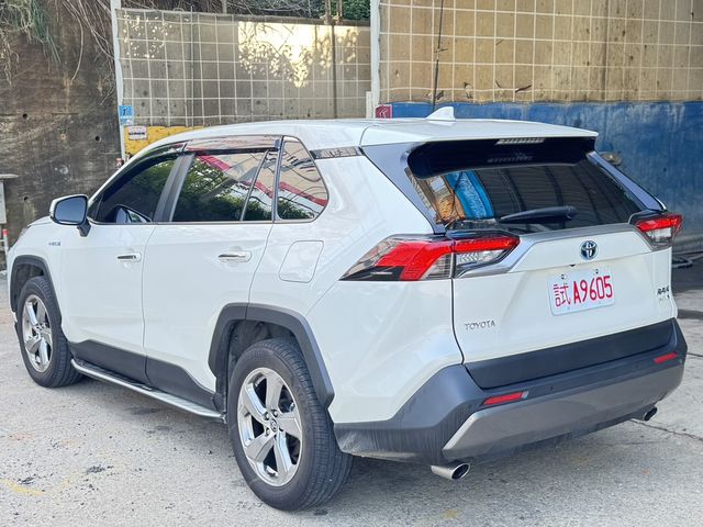 TOYOTA豐田 RAV4  第4張相片