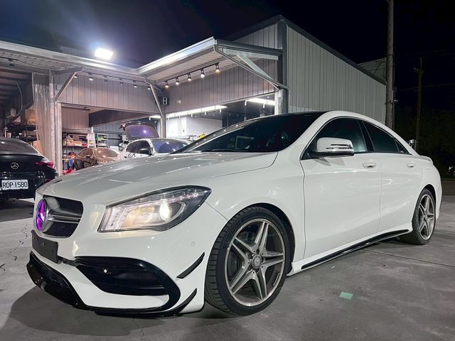 M-BENZ賓士 CLA250  第8張相片