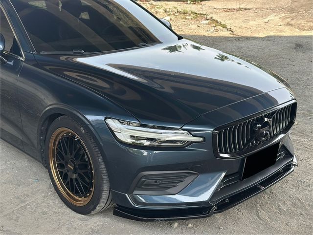 VOLVO富豪 V60  第3張相片