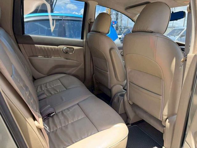 NISSAN日產 LIVINA  第4張相片