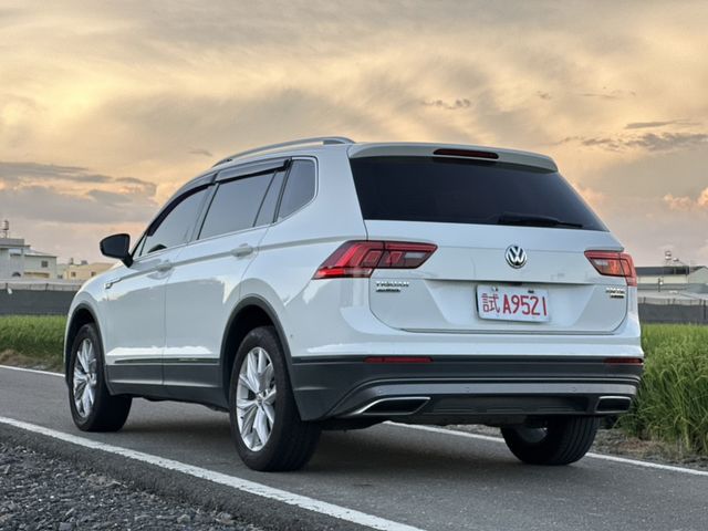 VOLKSWAGEN福斯 TIGUAN  第4張相片