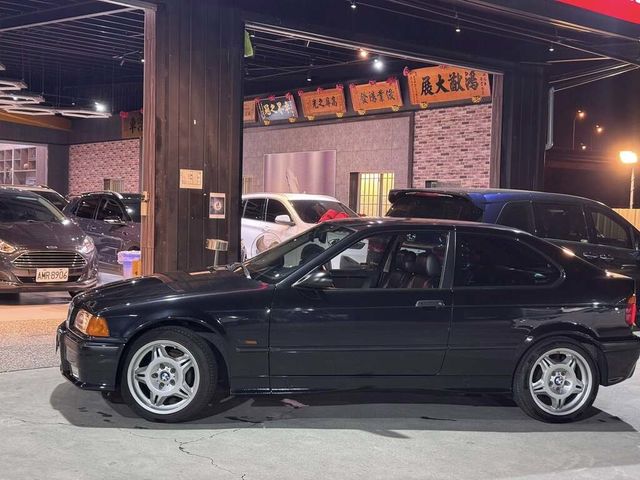 BMW寶馬 318IA  第3張相片