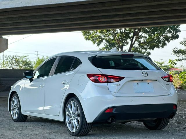 MAZDA馬自達 MAZDA 3  第2張相片
