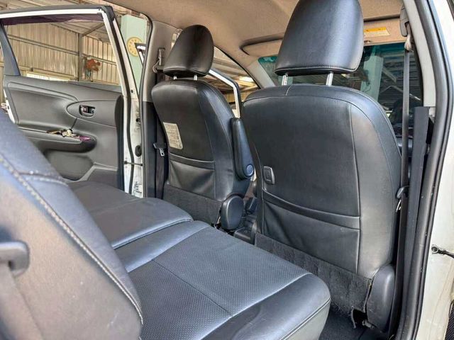 TOYOTA豐田 WISH  第5張相片