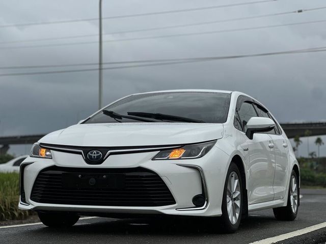 TOYOTA豐田 ALTIS  第1張相片