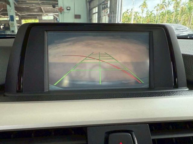 BMW寶馬 316I  第10張相片