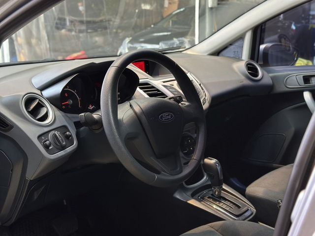 FORD福特 FIESTA  第5張相片