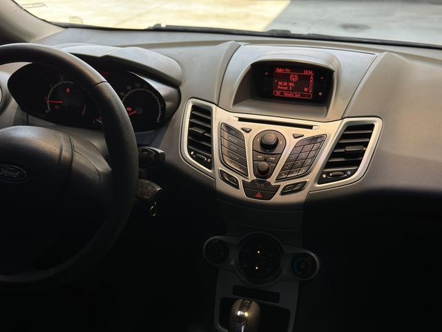 FORD福特 FIESTA  第8張相片