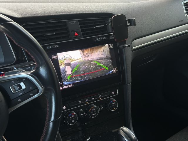VOLKSWAGEN福斯 GOLF GTI  第9張相片